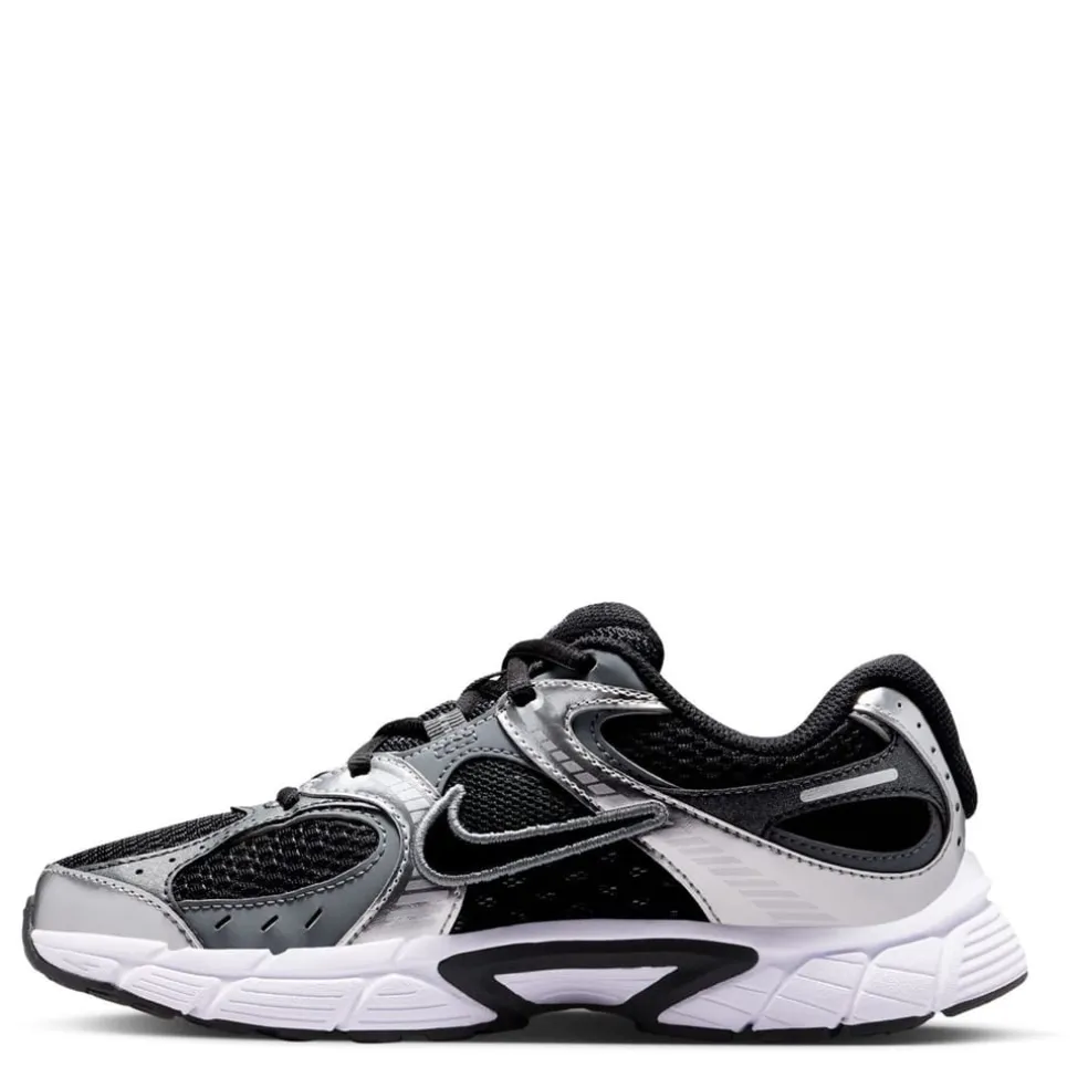 Nike V5 Rnr Shoes Juniors in Black