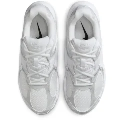 Nike Vomero Run 5 Running Trainers in White