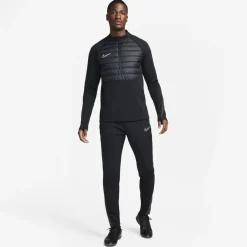 Nike Winter Warrior Therma Mock Neck Sweatshirt in Black