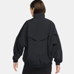 Nike Womens Sportswear Statement Windrunner Jacket in Black