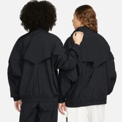 Nike Womens Sportswear Statement Windrunner Jacket in Black