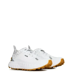 Norda 001 Trainers in White
