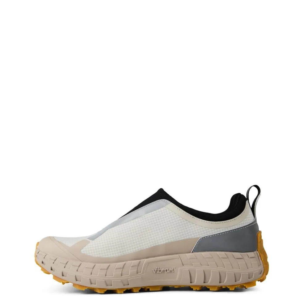 Norda Trainers in Beige