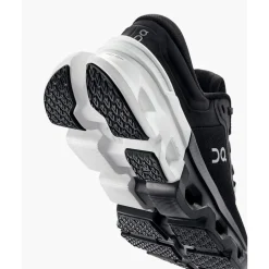 On Cloudflyer 5 in Black