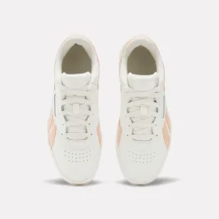 Reebok Classics Court Advance Surge Trainers in White pink
