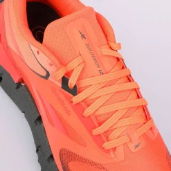 Reebok FloatZig Adventure 1 Trainers in Orange black