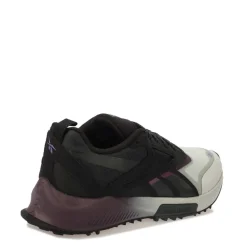 Reebok Lavante Trail 2 Trainers in Black purple