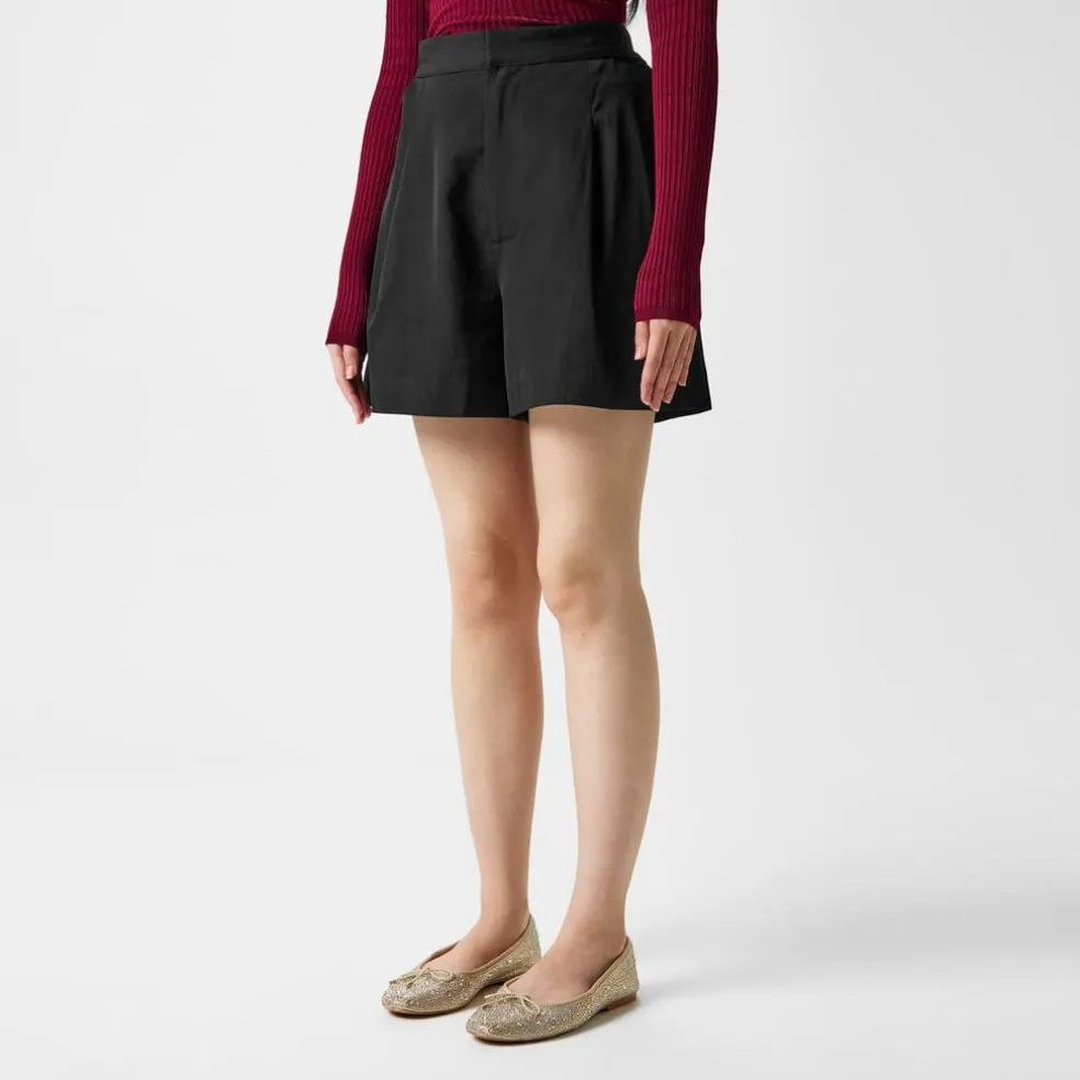 Steve Madden Blossoms Pumps in Gold