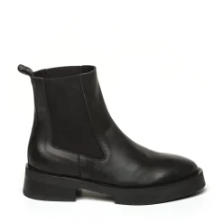 Steve Madden Boots in Black