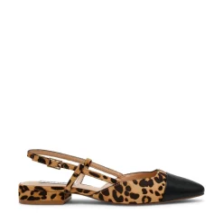 Steve Madden Flat Shoes in Brown