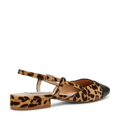 Steve Madden Flat Shoes in Brown