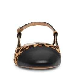 Steve Madden Flat Shoes in Brown