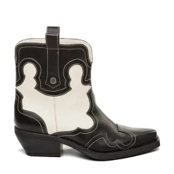 Steve Madden Waynoa Boots in Black