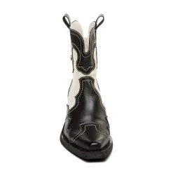 Steve Madden Waynoa Boots in Black