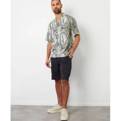 Threadbare Relaxed Fit Short Sleeve Shirt in Black