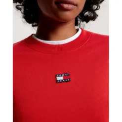 Tommy Jeans Bxy Xs Badge Crew in Red