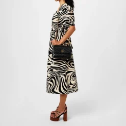 Tory Burch Convertible Shoulder Bag in Black