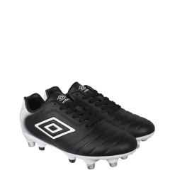 Umbro Calcio Soft Ground Football Boots in Black