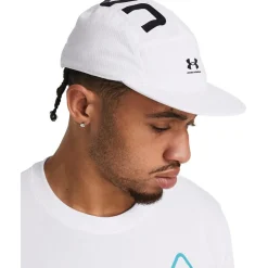 Under Armour Chill Armourvent Camper Cap in White