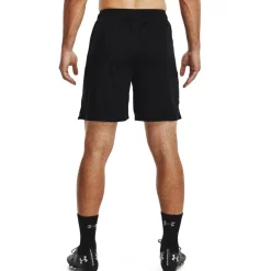 Under Armour Mens Armour Challenger Core Shorts in Black