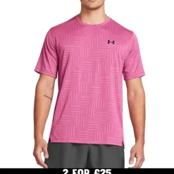 Under Armour Tech Vent Geotessa Short Sleeve T-Shirt in Pink