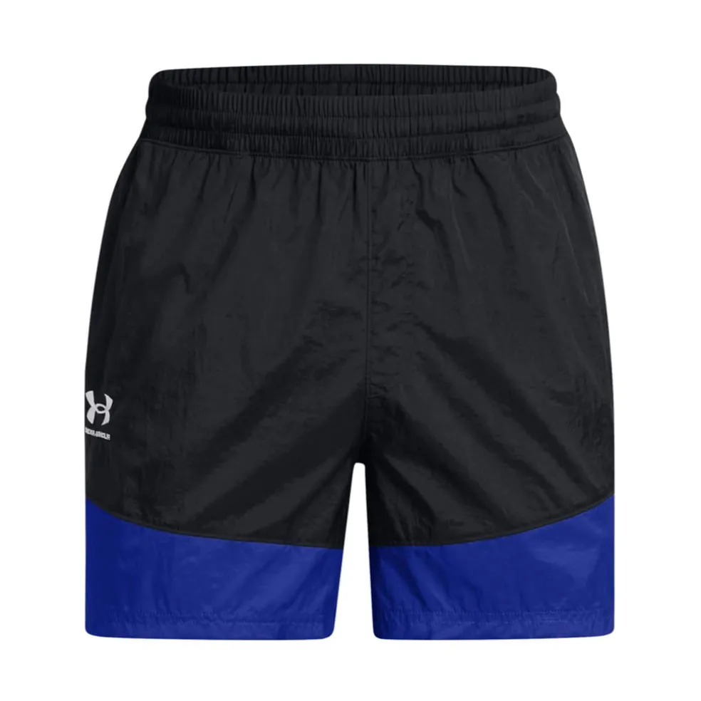 Under Armour Terrace96 Woven Shorts in Black