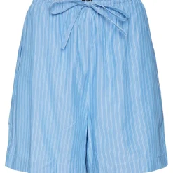 Vero Moda Gili Chino Shorts in Blue