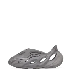 Yeezy Foam Runners Sneakers in Grey