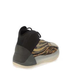 Yeezy Infants Quantum Trainers in Brown
