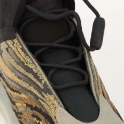 Yeezy Infants Quantum Trainers in Brown